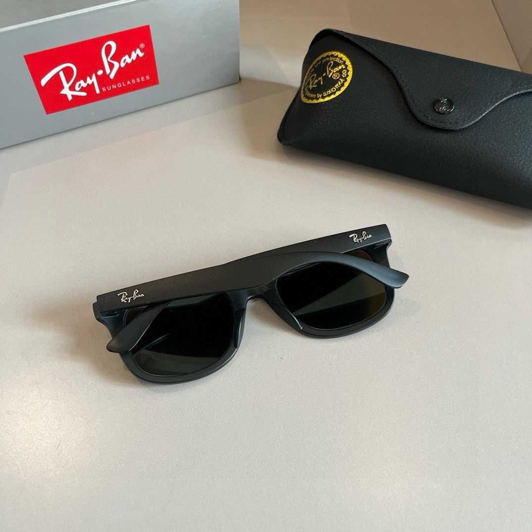 Bay Ban Sunglasses